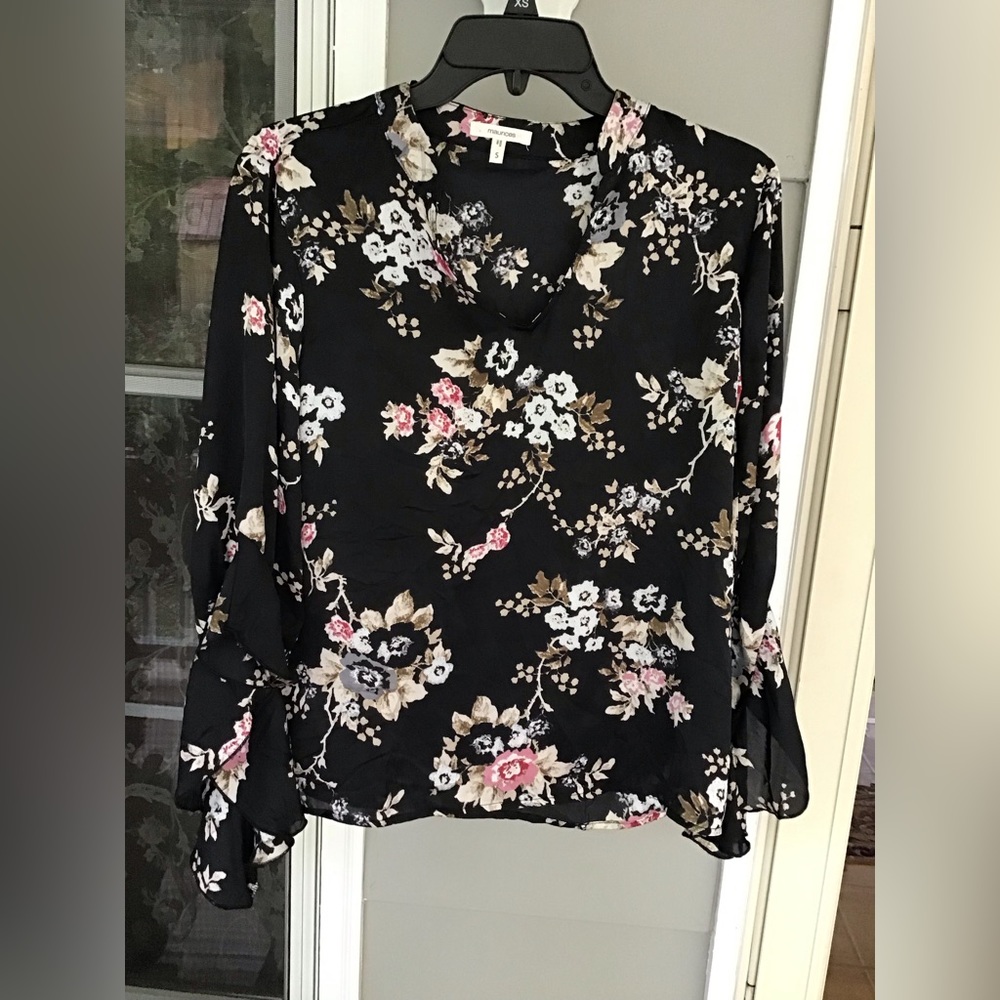 Maurices Small Boho Peasant Blouse Top Shirt Silky feel NWOT  Black pink floral